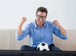 岁门将李智,良与颜骏凌,并肩训练,彩客网旧版比分,体育赛事平台,足球比赛比分,篮球比赛数据,体育赛事信息