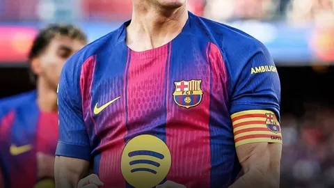 49岁再创辉煌：西多夫庆生日，三冠王荣耀欧冠称霸